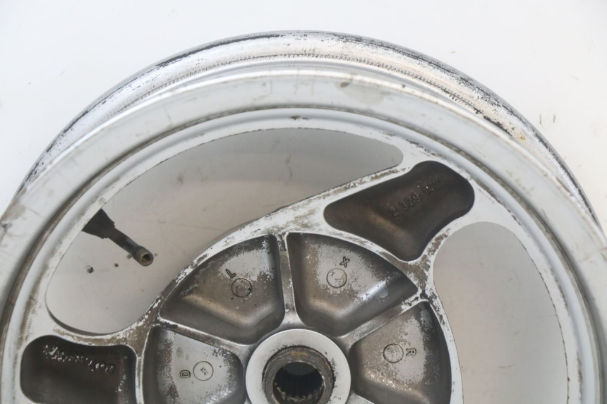 photo de CERCHIO POSTERIORE BMW C1 125 (2000 - 2003) - Stato della superficie e materiale