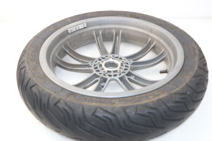 photo de CERCHIO POSTERIORE PIAGGIO CARNABY 125 (2007 - 2011) - Primo piano tecnico