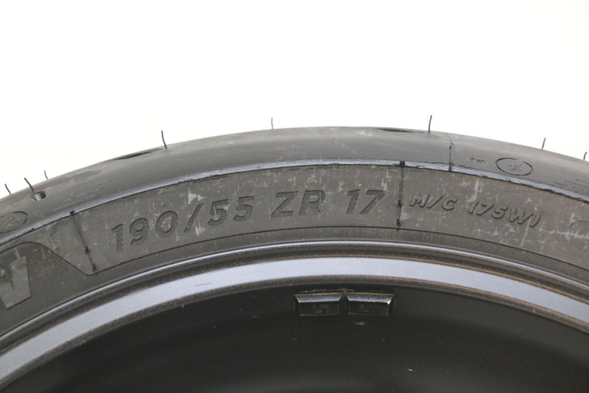 photo de CERCHIO POSTERIORE HONDA CB R 1000 (2018 - 2023) - Zoom sullo stato d'uso