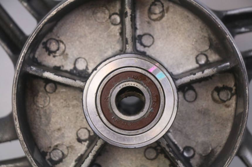 photo de CERCHIO POSTERIORE HONDA CBF 500 (2004 - 2007) - Caratteristiche distintive