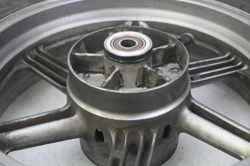 photo de CERCHIO POSTERIORE HONDA CBF 500 (2004 - 2007) - Primo piano tecnico