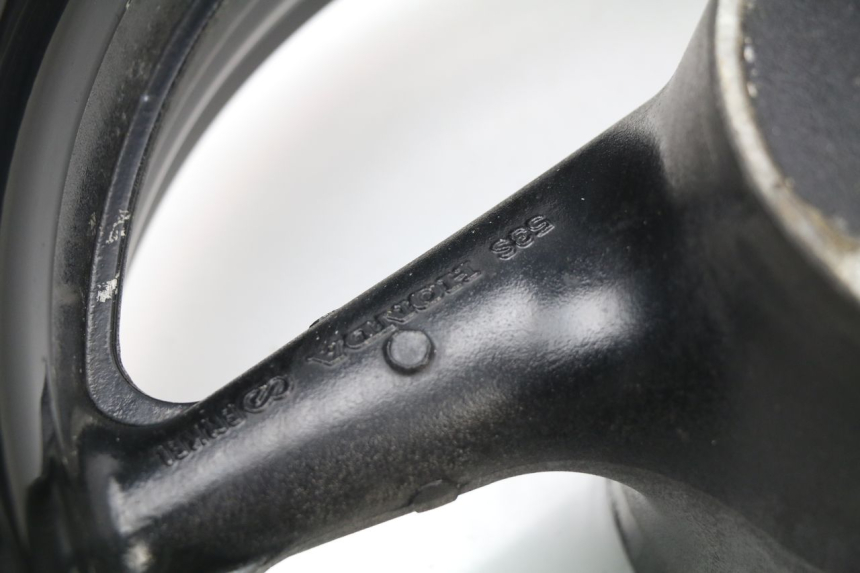 photo de CERCHIO POSTERIORE HONDA CBR 929 RR FIREBLADE 900 (2000 - 2001) - Dettaglio del componente