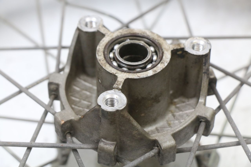 photo de CERCHIO POSTERIORE SHERCO CITY CORP 125 (2003 - 2007) - Stato della superficie e materiale