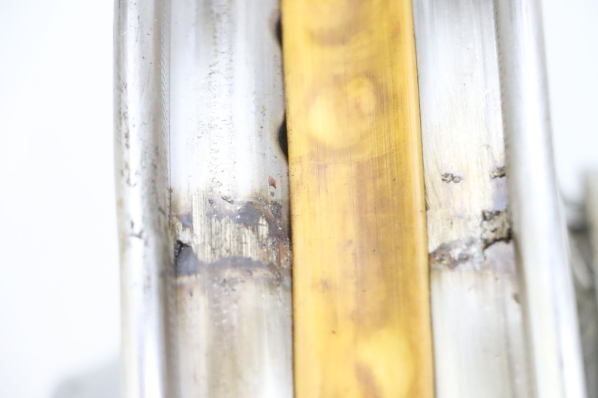 photo de CERCHIO POSTERIORE APRILIA CLASSIC 125 (1995 - 2001) - Primo piano tecnico