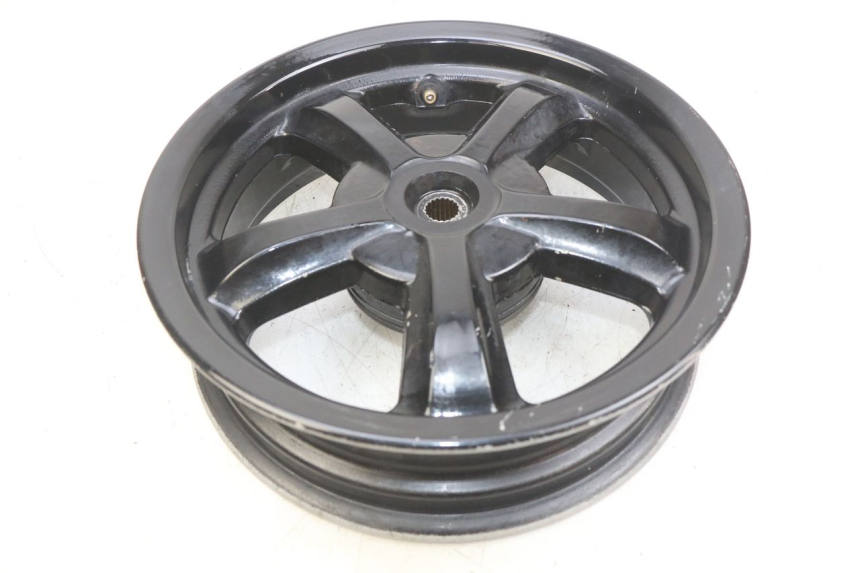 photo de CERCHIO POSTERIORE SYM CROX 4T 50 (2016 - 2023) - Dettagli dei punti di fissaggio