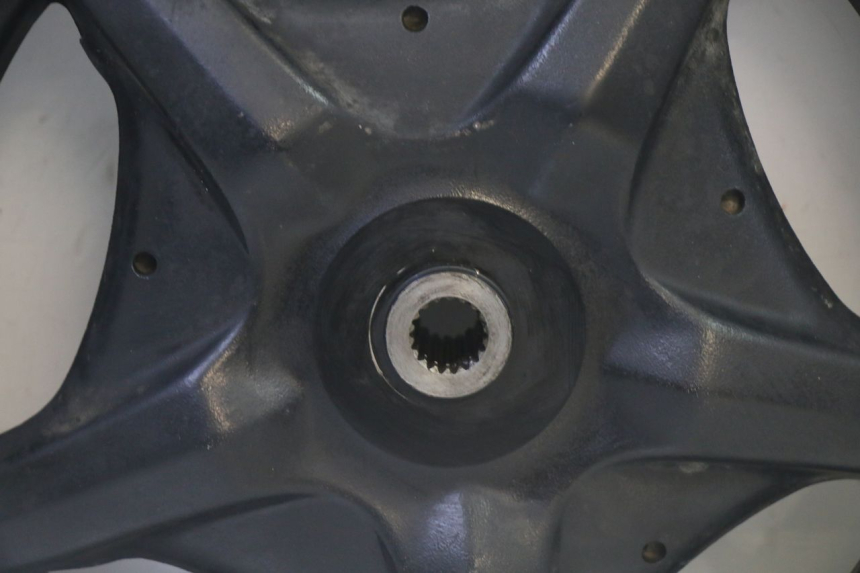 photo de CERCHIO POSTERIORE YAMAHA CYGNUS X INJECTION 125 (2007 - 2013) - Altra angolazione