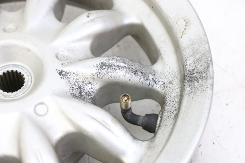 photo de CERCHIO POSTERIORE DAELIM BESBI 125 (2007 - 2008) - Foto prodotto supplementare