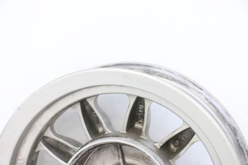 photo de CERCHIO POSTERIORE DAELIM BESBI 125 (2007 - 2008) - Altra angolazione