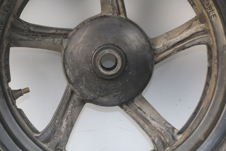 photo de CERCHIO POSTERIORE KYMCO DINK STREET 125 (2009 - 2014) - Zoom sullo stato d'uso