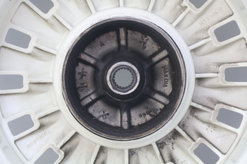 photo de CERCHIO POSTERIORE PEUGEOT DJANGO 2T 50 (2014 - 2019) - Caratteristiche distintive