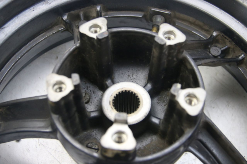 photo de CERCHIO POSTERIORE KYMCO DOWNTOWN ABS 125 (2015 - 2017) - Stato della superficie e materiale