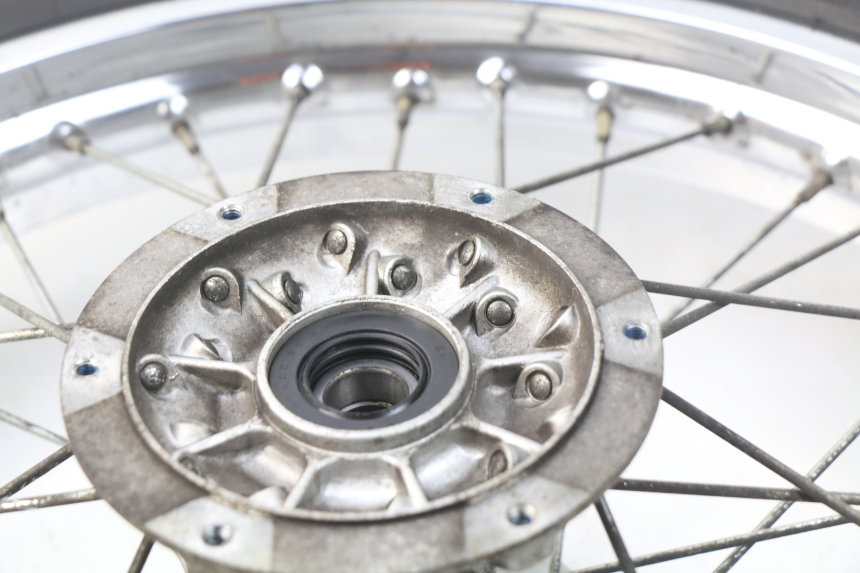 photo de CERCHIO POSTERIORE YAMAHA DTR DT-R 125 (1989 - 2004) - Caratteristiche distintive