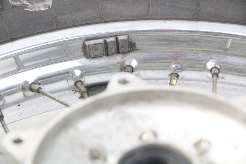 photo de CERCHIO POSTERIORE YAMAHA DTR DT-R 125 (1989 - 2004) - Stato della superficie e materiale