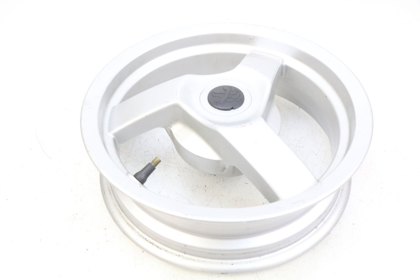 photo de CERCHIO POSTERIORE PEUGEOT E-VIVACITY 1 (2012 - 2018) - Marcature e riferimenti originali