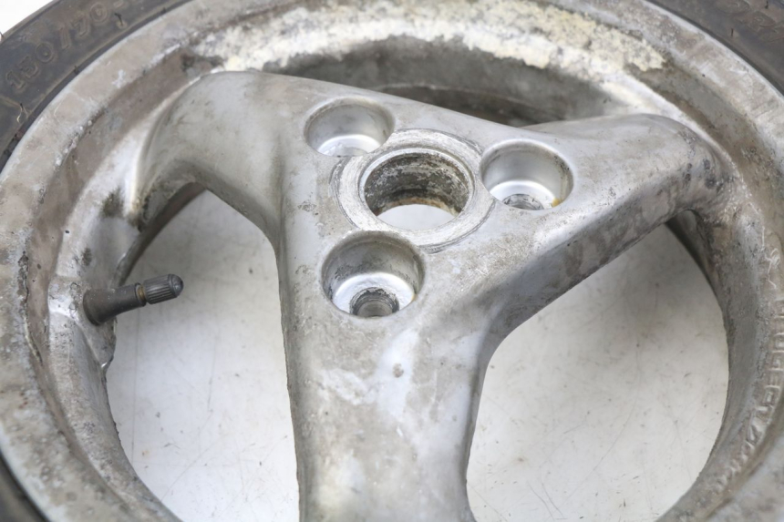 photo de CERCHIO POSTERIORE PEUGEOT ELYSEO 125 (1999 - 2004) - Stato della superficie e materiale