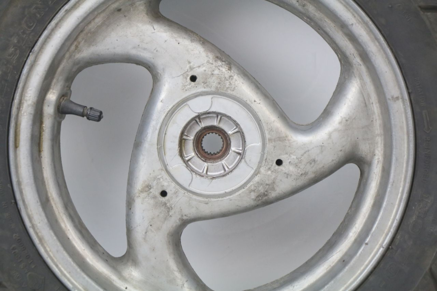 photo de CERCHIO POSTERIORE PEUGEOT ELYSEO 50 (1998 - 2001) - Altra vista dell'articolo