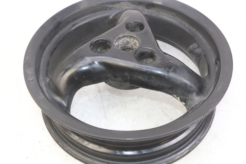 photo de CERCHIO POSTERIORE PEUGEOT ELYSTAR 50 (2002 - 2014) - Caratteristiche distintive