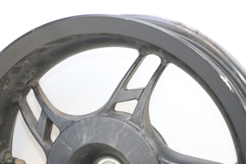 photo de CERCHIO POSTERIORE KEEWAY F-ACT FACT EVO 50 (2020 - 2026) - Stato della superficie e materiale