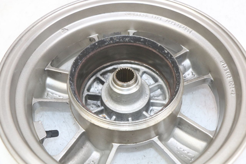 photo de CERCHIO POSTERIORE SYM FIDDLE 3 III 125 (2014 - 2020) - Caratteristiche distintive