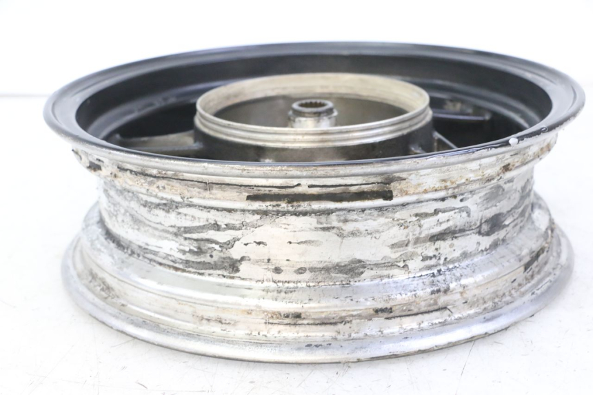 photo de CERCHIO POSTERIORE SYM FIDDLE 125 (2008 - 2010) - Angolazione alternativa