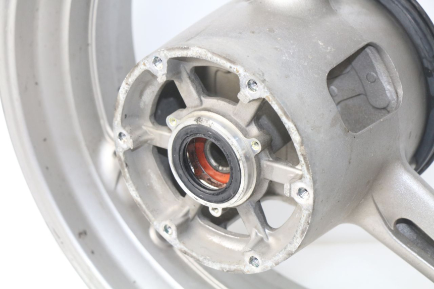 photo de CERCHIO POSTERIORE YAMAHA FJR ABS 1300 (2006 - 2012) - Altra vista dell'articolo