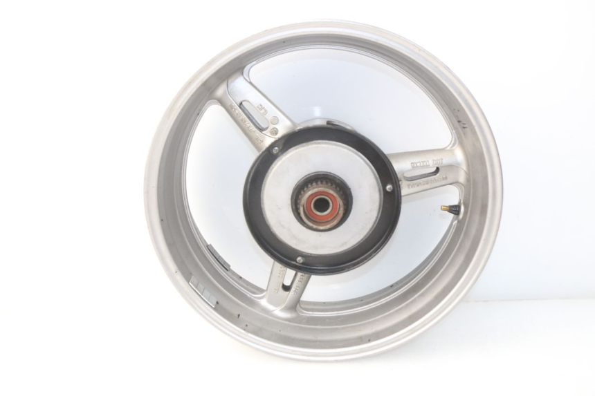 photo de CERCHIO POSTERIORE YAMAHA FJR ABS 1300 (2006 - 2012) - Primo piano tecnico