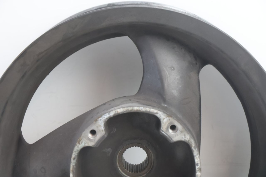 photo de CERCHIO POSTERIORE HONDA FJS SILVER WING SILVERWING 400 (2005 - 2008) - Dettaglio del componente