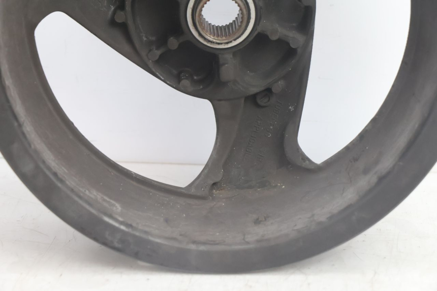 photo de CERCHIO POSTERIORE HONDA FJS SILVER WING SILVERWING 400 (2005 - 2008) - Stato della superficie e materiale
