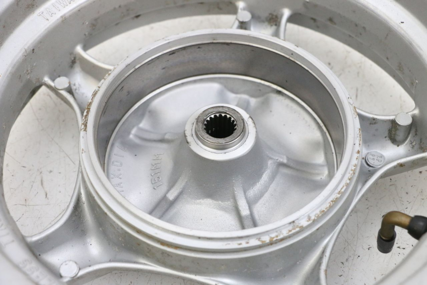 photo de CERCHIO POSTERIORE MBK FLAME X 125 (2007 - 2016) - Zoom sui componenti