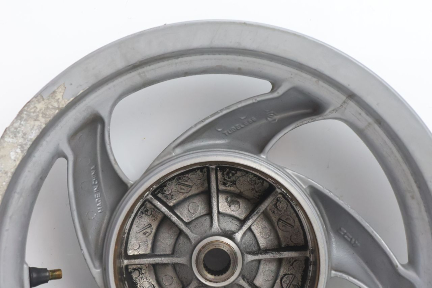 photo de CERCHIO POSTERIORE PIAGGIO FLY 2T 50 (2004 - 2017) - Altra vista dell'articolo