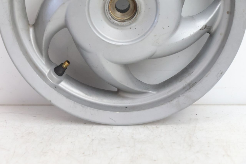 photo de CERCHIO POSTERIORE PIAGGIO FLY 2T 50 (2004 - 2017) - Zoom sullo stato d'uso