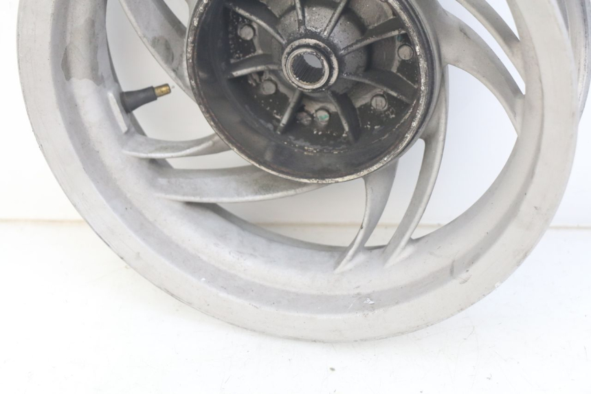 photo de CERCHIO POSTERIORE PIAGGIO FLY 4T 50 (2013 - 2017) - Zoom sullo stato d'uso