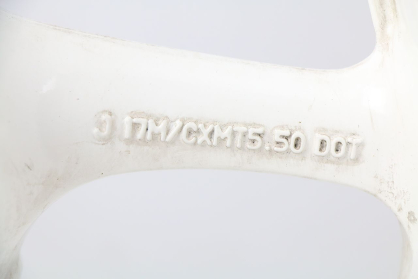 photo de CERCHIO POSTERIORE YAMAHA FZ8 800 (2010 - 2016) - Primo piano ad alta risoluzione