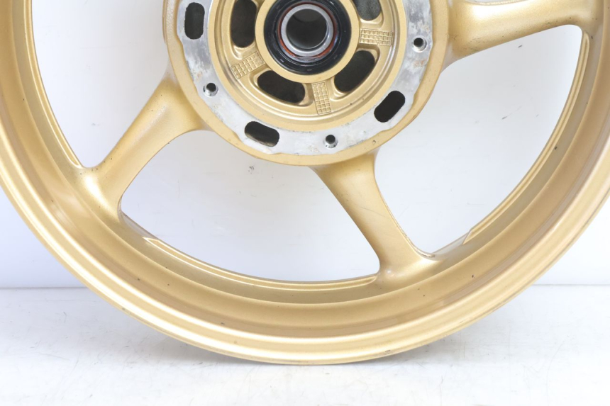 photo de CERCHIO POSTERIORE YAMAHA FZ8 800 (2010 - 2016) - Zoom sullo stato d'uso