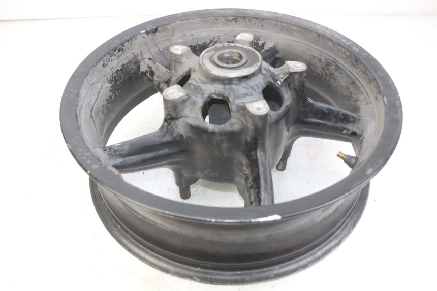 photo de CERCHIO POSTERIORE GILERA GP 800 (2007 - 2013) - Caratteristiche distintive