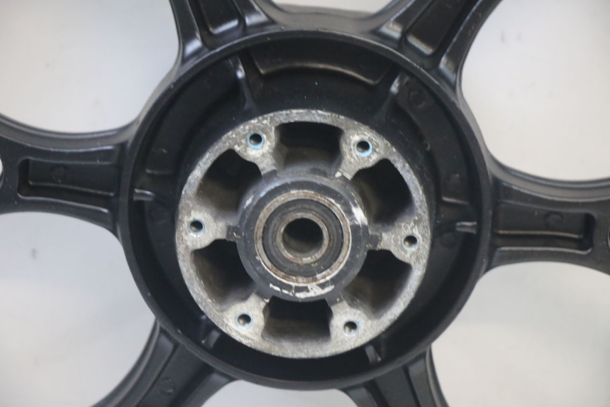 photo de CERCHIO POSTERIORE DERBI GPR 50 (2004 - 2009) - Primo piano tecnico