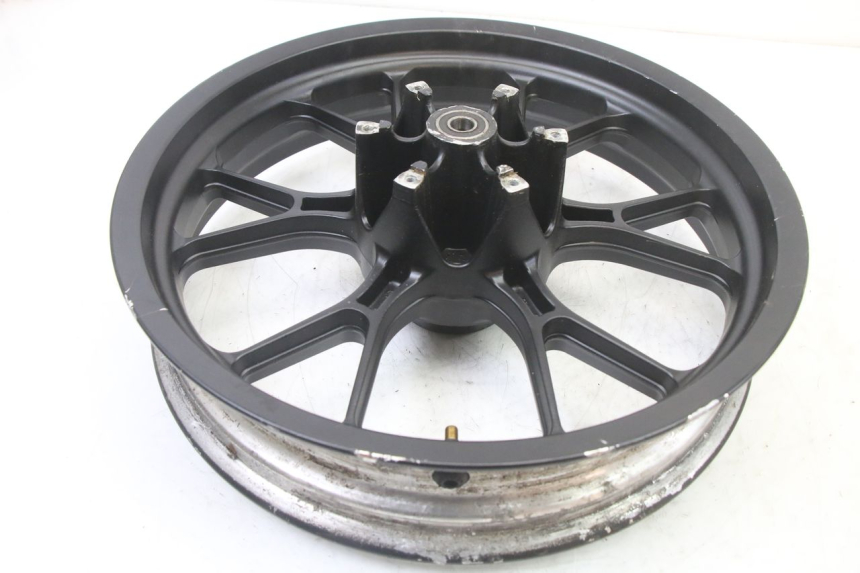 photo de CERCHIO POSTERIORE DERBI GPR 50 (2004 - 2009) - Dettagli dei punti di fissaggio