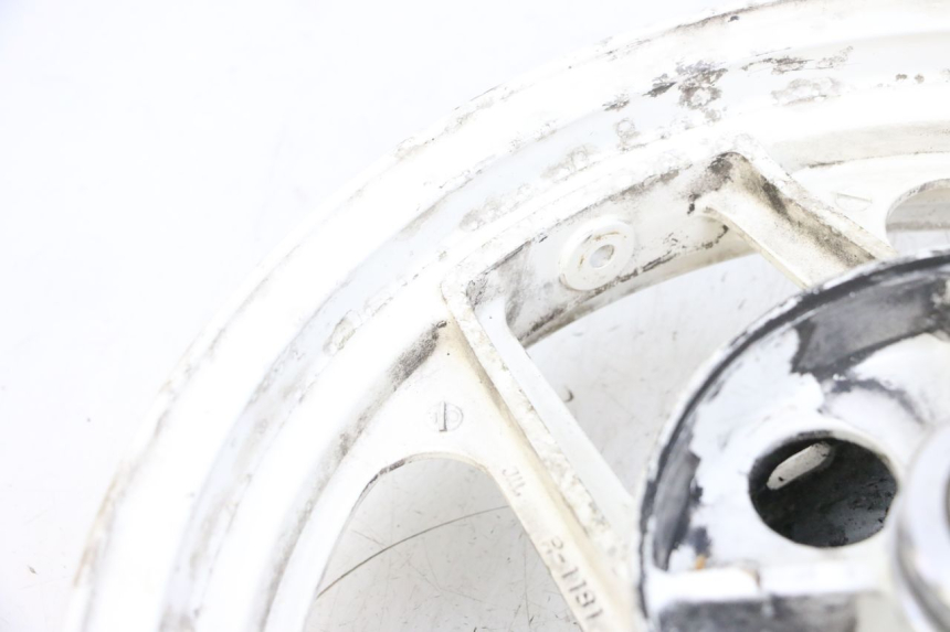 photo de CERCHIO POSTERIORE KAWASAKI GPX R WARBIRD 600 (1988 - 1993) - Dettagli dei punti di fissaggio