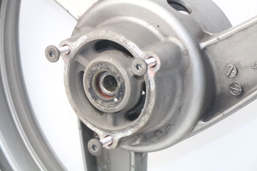 photo de CERCHIO POSTERIORE KAWASAKI GPZ S 500 (1994 - 2005) - Vista d'insieme del prodotto