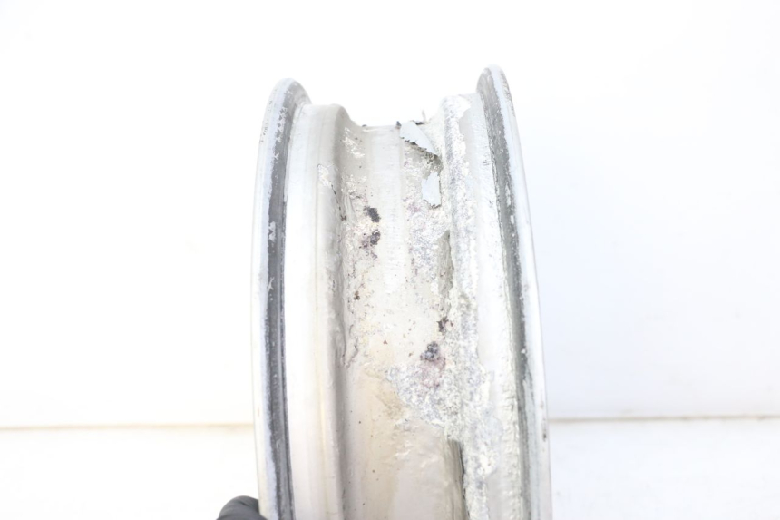 photo de CERCHIO POSTERIORE KYMCO GRAND DINK 125 (2008 - 2014) - Stato della superficie e materiale