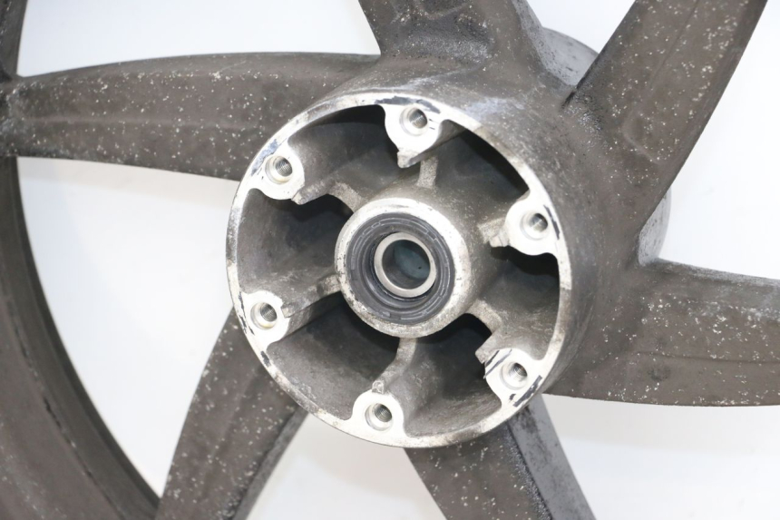 photo de CERCHIO POSTERIORE HYOSUNG GTR 125 (2006 - 2008) - Altra angolazione