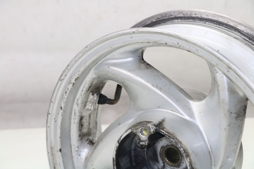 photo de CERCHIO POSTERIORE SYM GTS EVO 125 (2009 - 2013) - Marcature e riferimenti originali