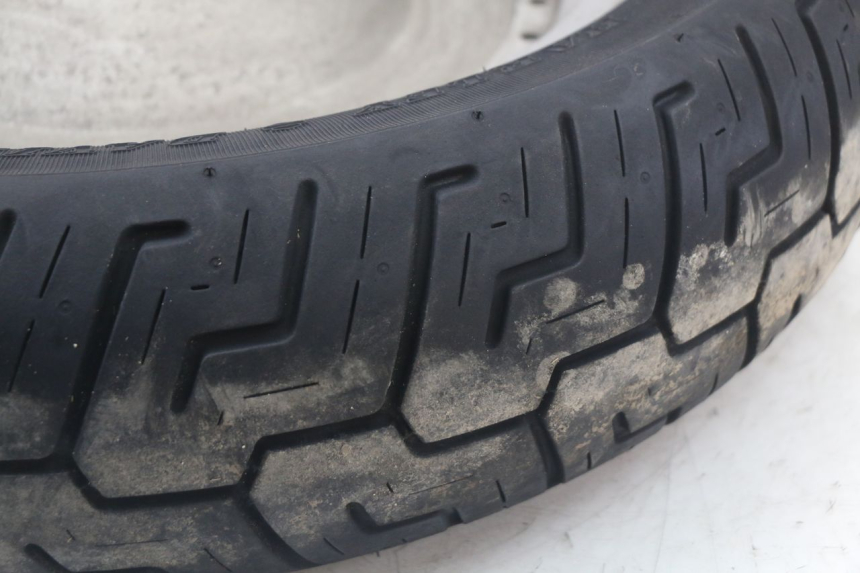 photo de CERCHIO POSTERIORE HARLEY DAVIDSON SPORTSTER XL CUSTOM 883 (1999 - 2006) - Focus sulla struttura