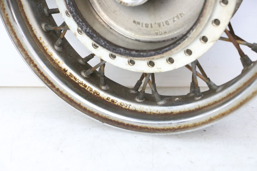 photo de CERCHIO POSTERIORE HONDA VT C2 SHADOW 750 (1997 - 2001) - Stato della superficie e materiale