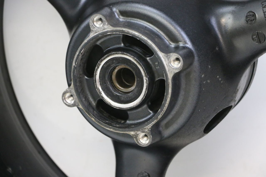 photo de CERCHIO POSTERIORE KAWASAKI ZR7 ZR-7 S 750 (1999 - 2004) - Ispezione visiva dettagliata