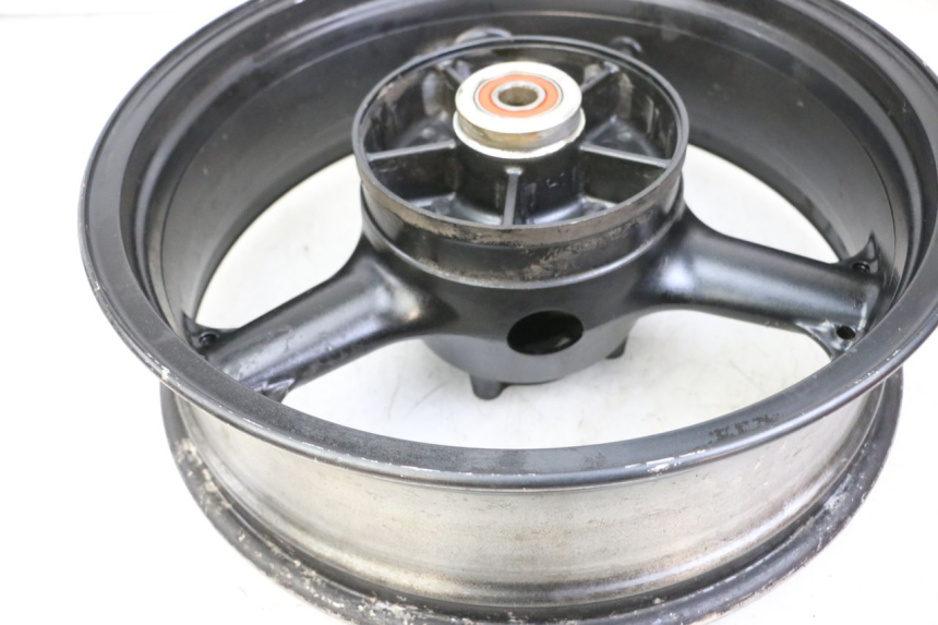 photo de CERCHIO POSTERIORE KAWASAKI ZR7 ZR-7 S 750 (1999 - 2004) - Zoom sullo stato d'uso