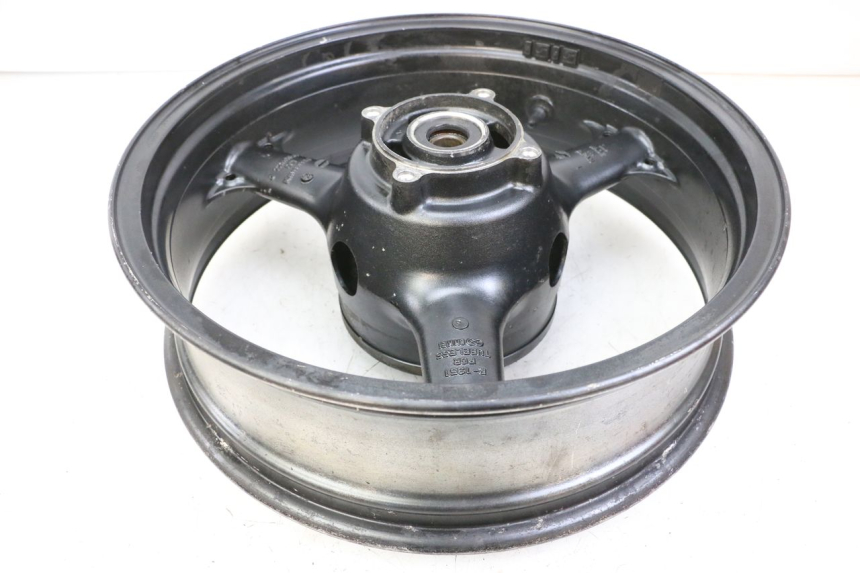 photo de CERCHIO POSTERIORE KAWASAKI ZR7 ZR-7 S 750 (1999 - 2004) - Dettagli dei punti di fissaggio