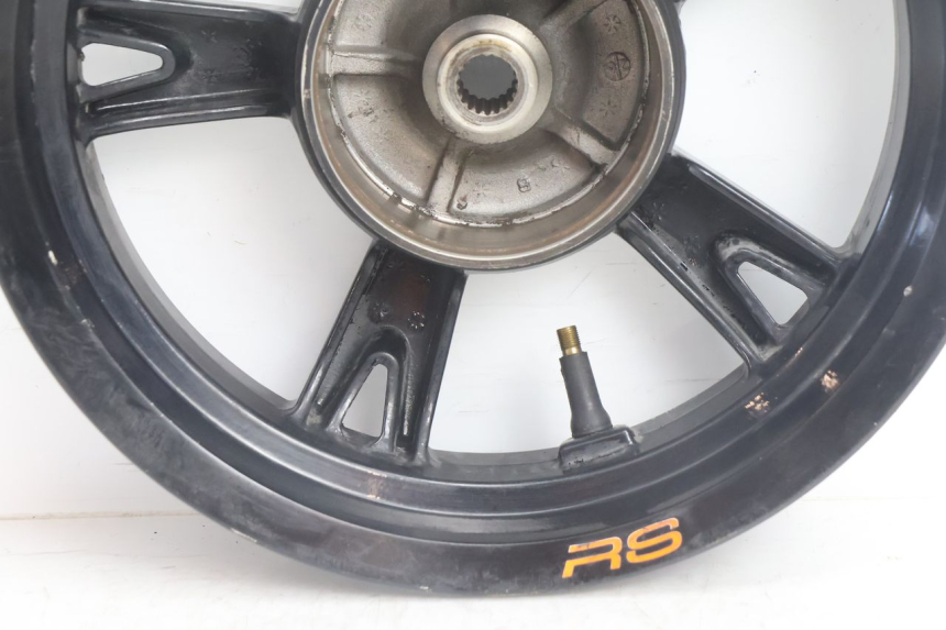 photo de CERCHIO POSTERIORE PEUGEOT KISBEE 2T 50 (2010 - 2017) - Altra vista dell'articolo