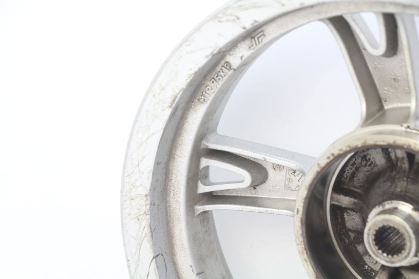 photo de CERCHIO POSTERIORE PEUGEOT KISBEE 4T 50 (2018 - 2022) - Zoom sullo stato d'uso