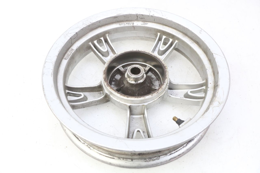 photo de CERCHIO POSTERIORE PEUGEOT KISBEE 4T 50 (2018 - 2022) - Marcature e riferimenti originali